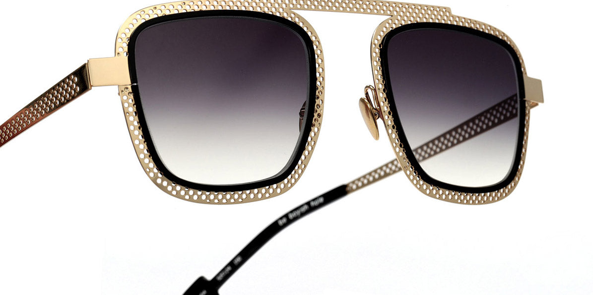 Sabine Be® Be Boyish Hole Sun SB Be Boyish Hole Sun 654 52 - Pale Yellow Gold Polished Perforated / Shiny Black Sunglasses